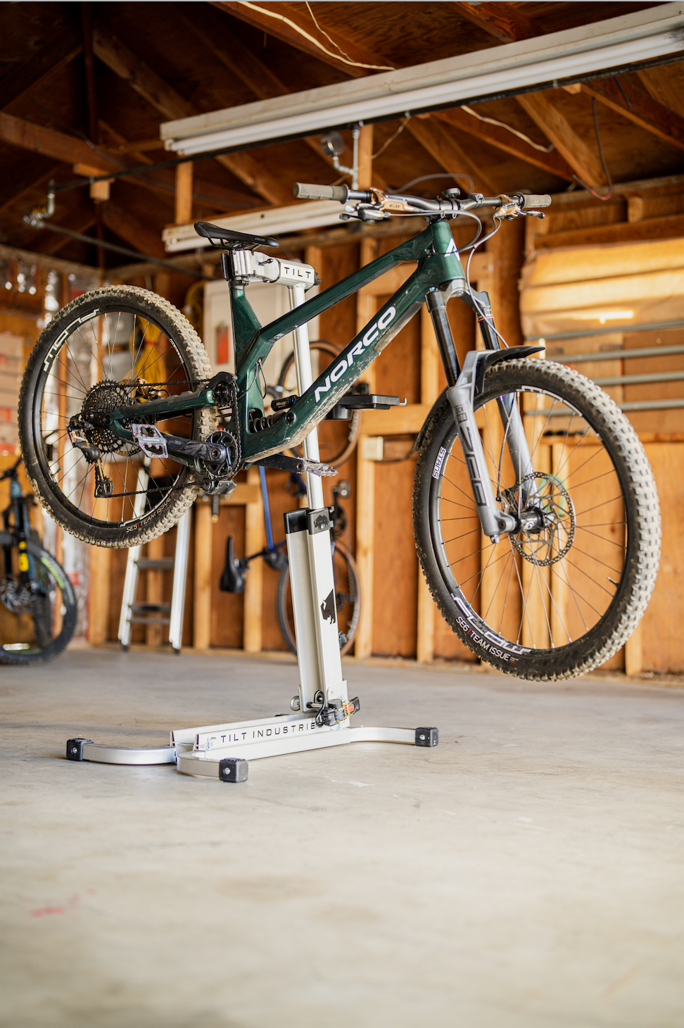 Repair Stand & Tool Tray Combo